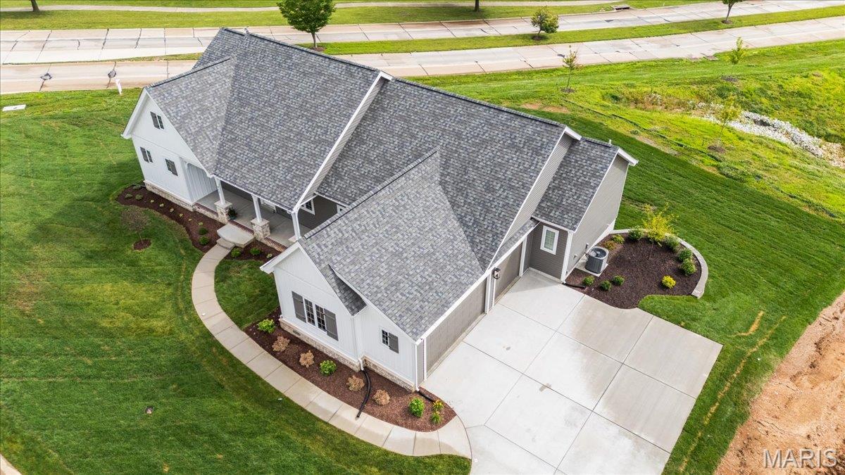 412 Parkview Lane Front Exterior