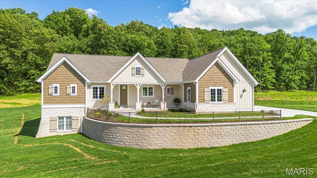 477 Parkview Lane Exterior