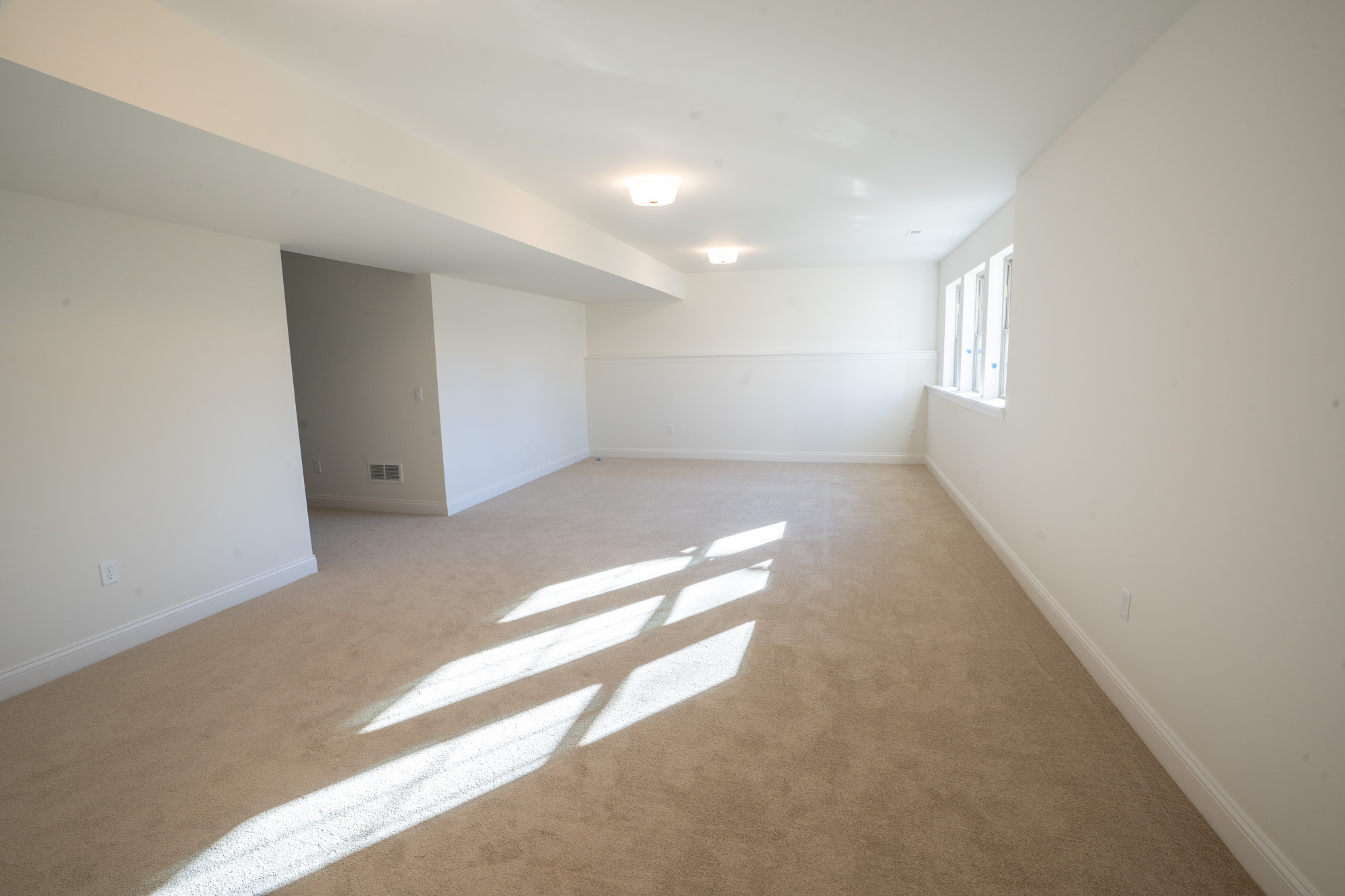 339 Caroline Ave Bonus Room